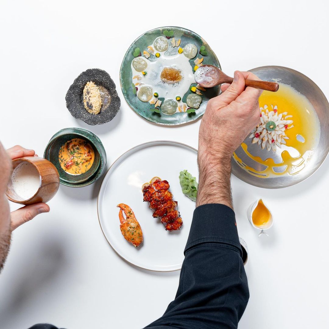 Menu « Signature AM » au déjeuner et notre sélection de vins au verre