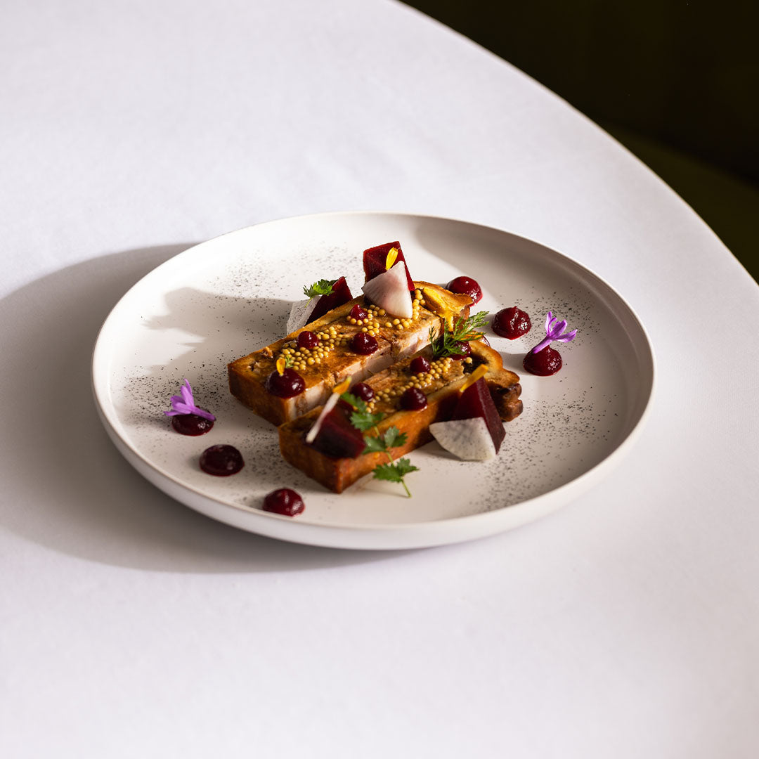 Terrine en croûte, betterave et moutarde en grains au restaurant Le Art à Aix-en-Provence